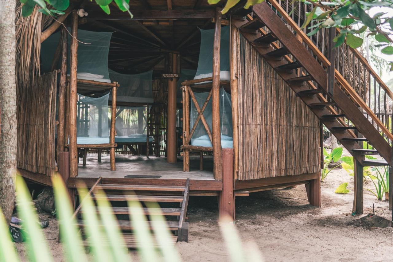 Los Hermanos Beach Hostal Guachaca Εξωτερικό φωτογραφία